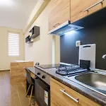 - Stylish & Convenient Διαμέρισμα Βελίκο Τίρνοβο