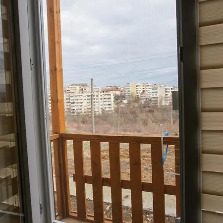 Trendy - Free Parking In Veliko Tărnovo