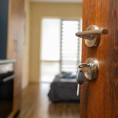 - Stylish & Convenient Апартаменты *