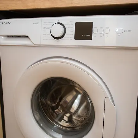 Apartament - Stylish & Convenient