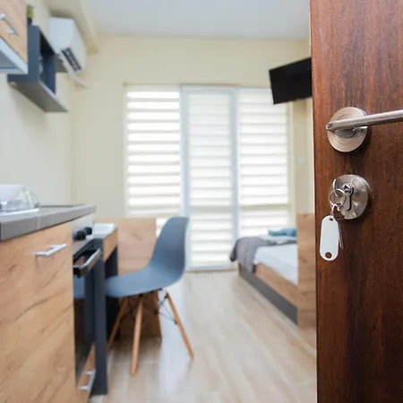 - Stylish & Convenient * Veliko Tărnovo