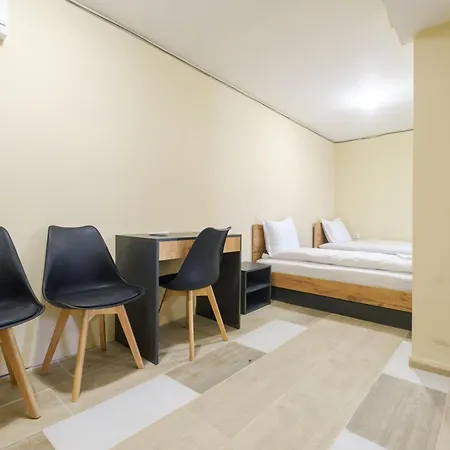 Trendy - Free Parking In Apartment *