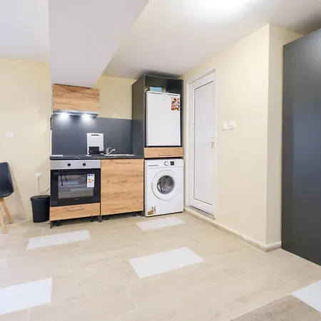 Trendy - Free Parking In Apartment *