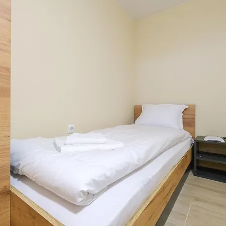 Trendy - Free Parking In Apartment *