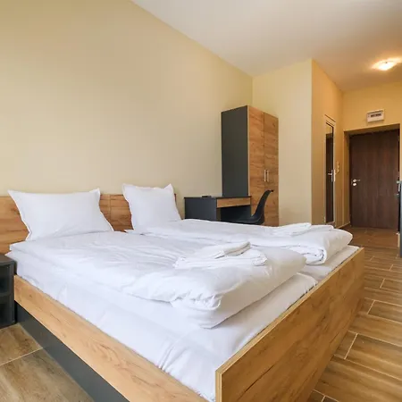 Trendy - Free Parking In * Veliko Tarnovo