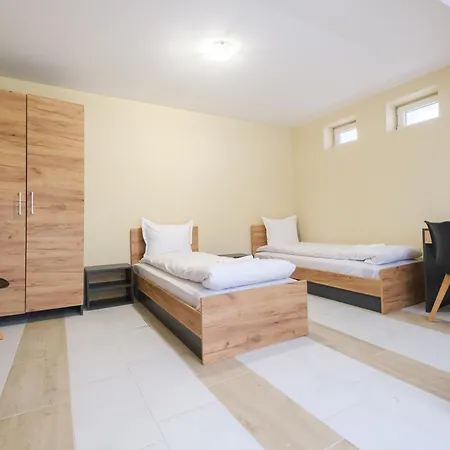 Trendy - Free Parking In Apartment