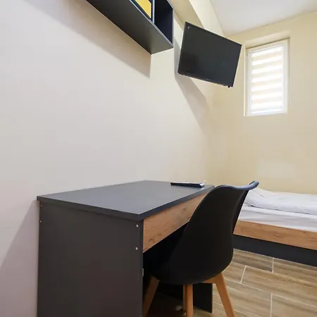 Trendy - Free Parking In Apartment *
