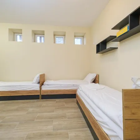 - Stylish & Convenient Апартамент Велико Търново