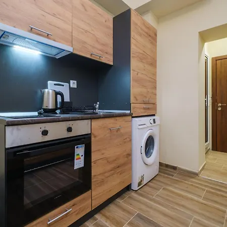 - Stylish & Convenient Велико Търново