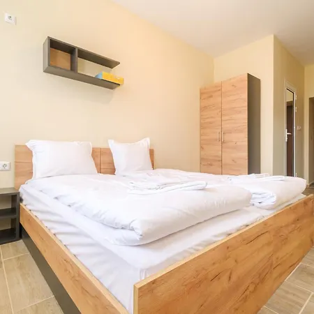 Apartament - Stylish & Convenient